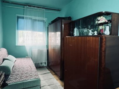 Apartament 3 camere, 60 mp utili, etaj 4, zona Aradului 