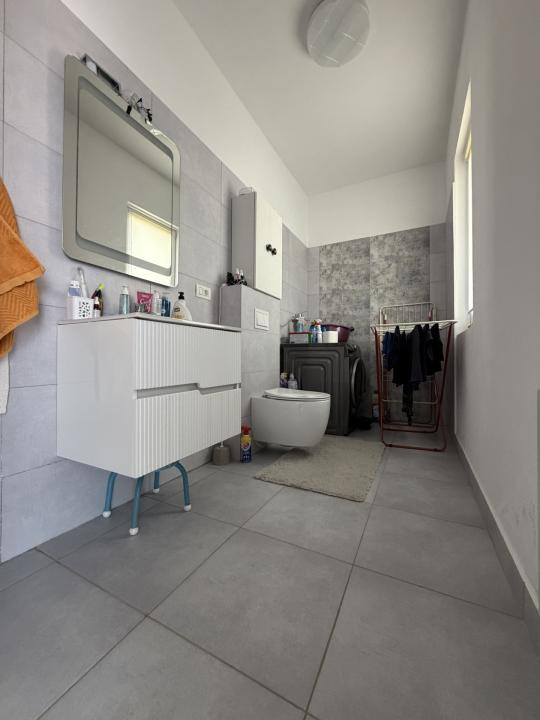 Duplex 4 camere, utili 131 mp utili, 16 mp terasa, 335 mp teren - Sag 