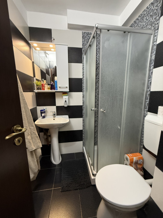COMISION 0% Apartament 4 camere, decomandat, 77 mp utili + 2 balcoane - Soarelui
