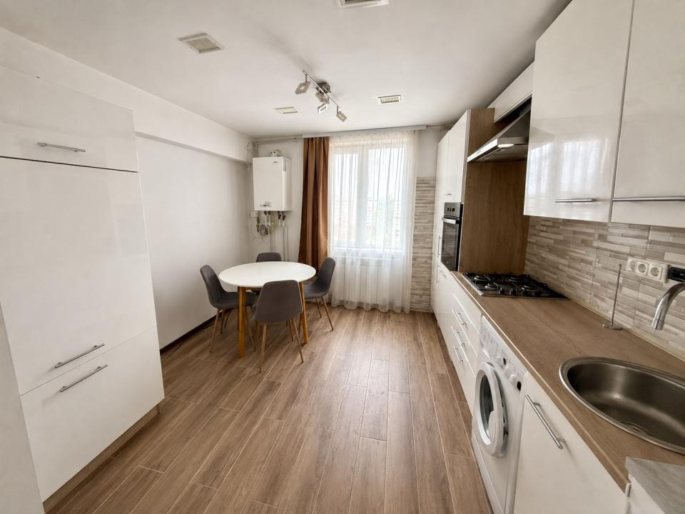 Apartament 3 camere, 60 mp utili, mobilat - central 