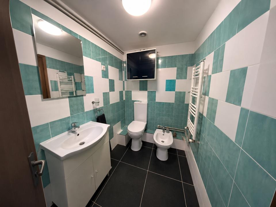 Apartament 3 camere, 60 mp utili, mobilat - central 