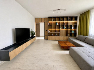 Apartament elegant 3 camere, 60 mp utili, mobilat - Central 