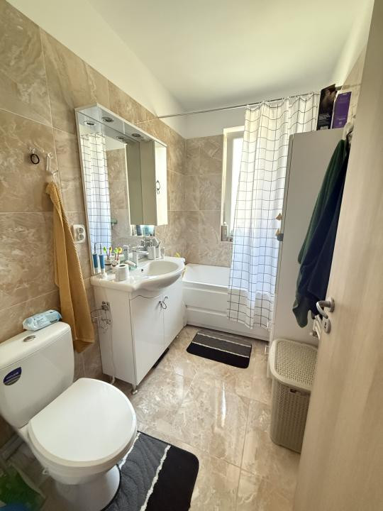 Apartament cu 2 camere, decomandat, 55 mp utili, parter - Giroc, Zone 2