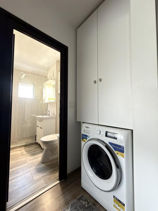 Apartament 3 camere, 2 bai, decomandat, 65 mp utili - Calea Girocului