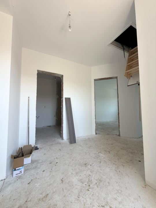 Duplex cu 3 camere, 80 mp utili, 16 mp terasa, 463 mp teren - Sag 