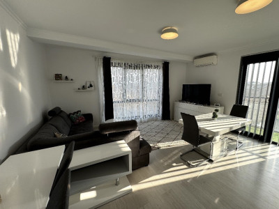 Apartament cu 3 camere, decomandat, 68 mp utili, etaj 2, loc de parcare - Giroc 