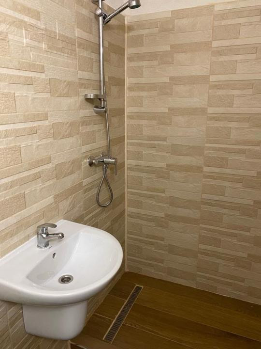 Apartament  cu o camera, 35 mp utili, demisol, zona Piata Maria