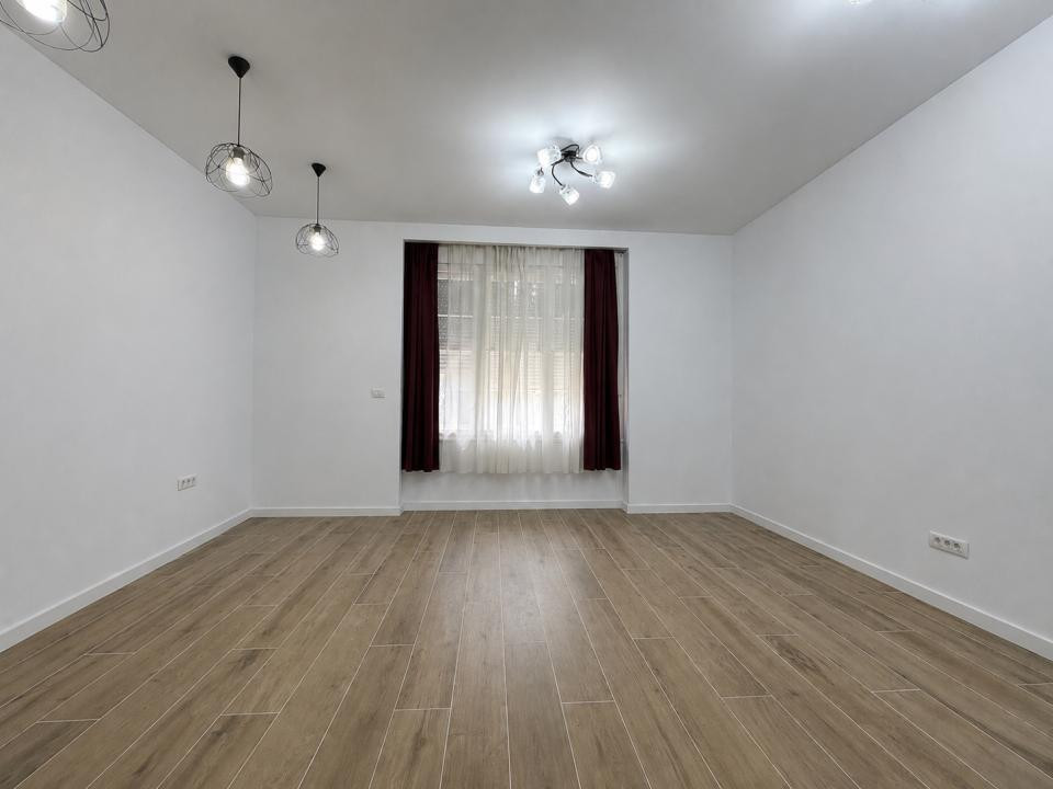 Apartament 2 camere, 104mp utili, etaj 2, parcare - Centru Timisoafa 