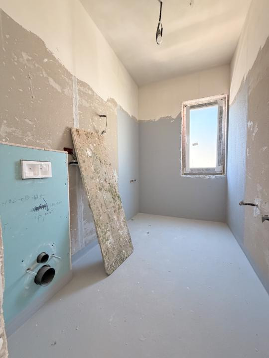 Apartament cu 2 camere, decomandat, 53 mp utili + balcon-Giroc