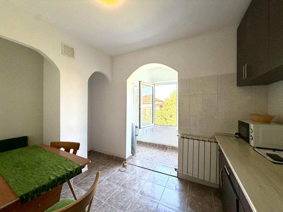 Apartament 2 camere, 50 mp utili, etaj 4 - Zona Lipovei 