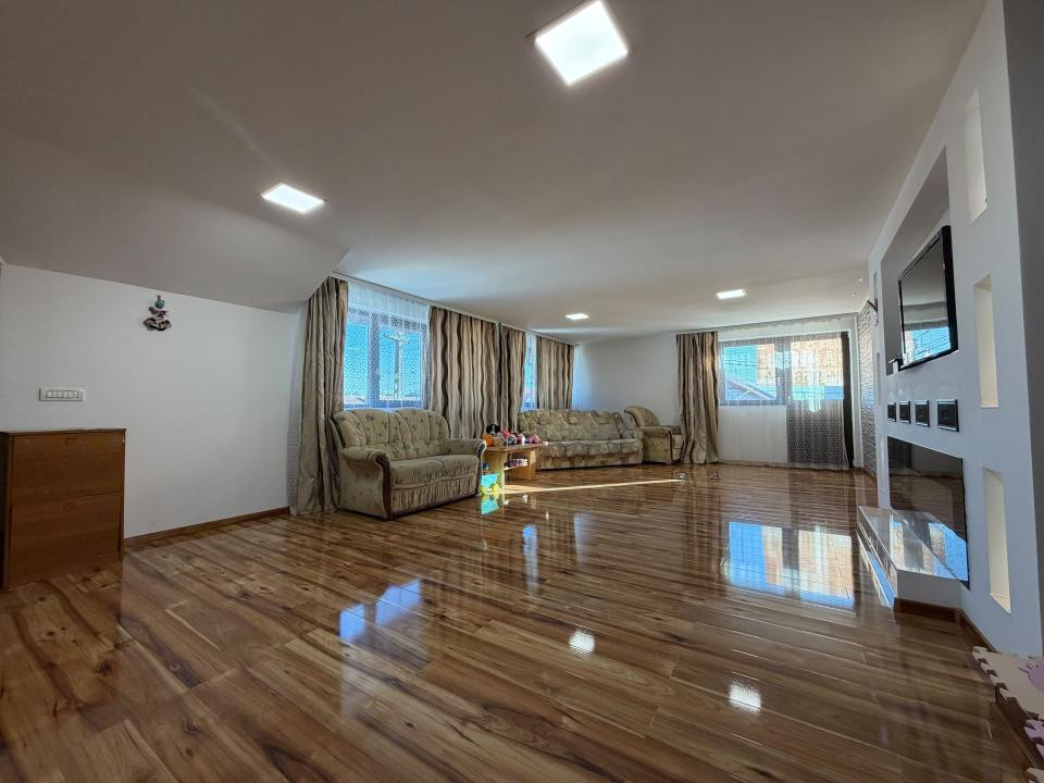 Casa individuala cu 3 camere, 316 mp utili, 480 mp teren - Dudestii Noi
