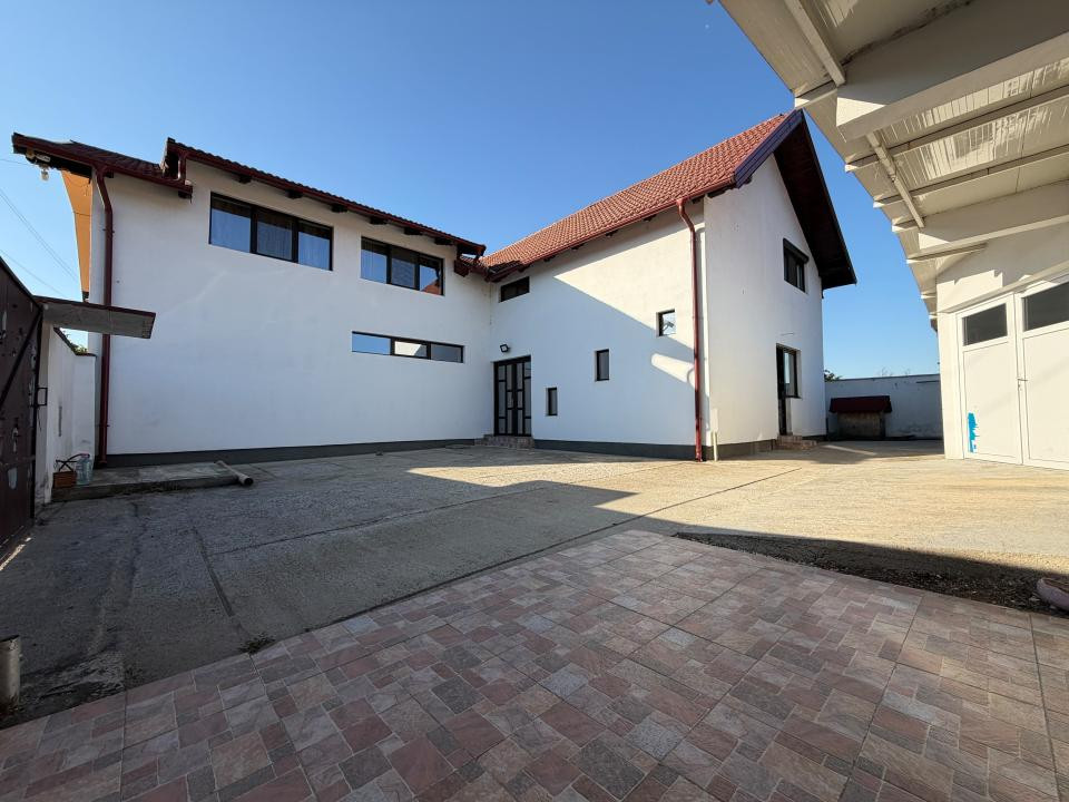 Casa individuala cu 3 camere, 316 mp utili, 480 mp teren - Dudestii Noi