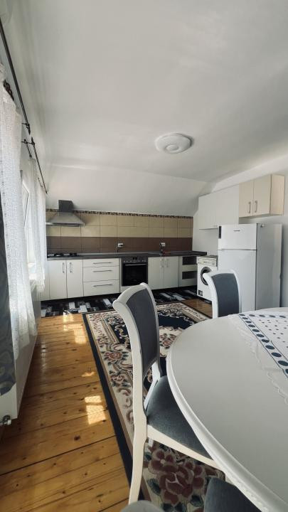 Apartament 3 camere, la casa, 70 mp utili, intrare separata , etaj 1 - Chisoda 