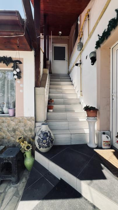 Apartament 3 camere, la casa, 70 mp utili, intrare separata , etaj 1 - Chisoda 