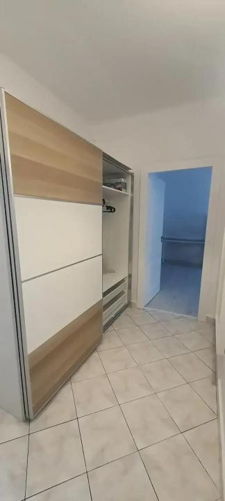 Apartament de inchiriat 40mp, o camera - zona Medicina 