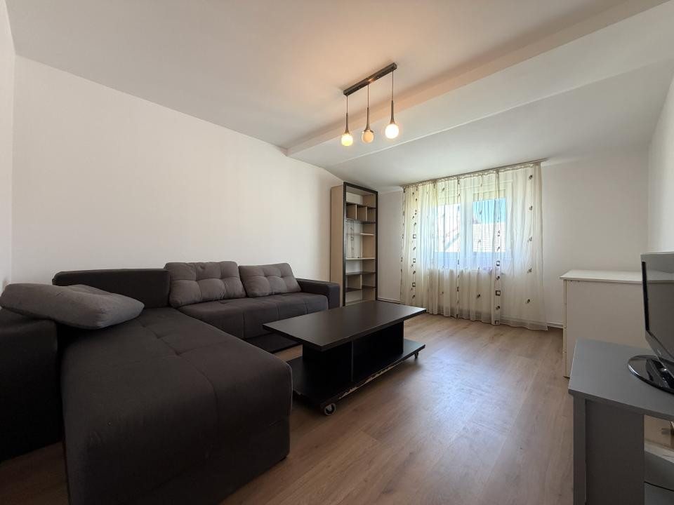 Apartment cu 2 camere, 70mp utili, etaj 5, mobilat - Girocului