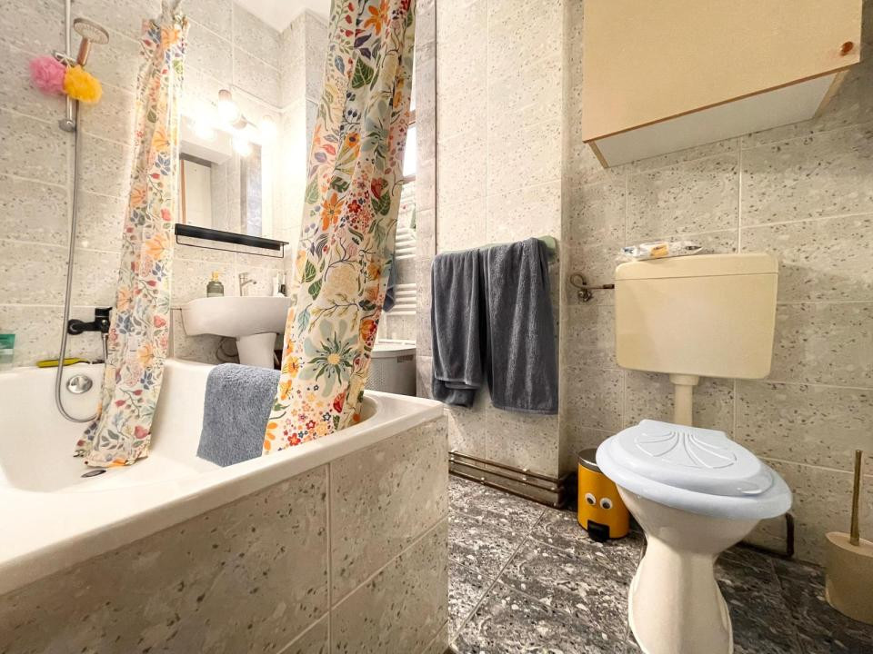 Apartament 4 camere, 2 balcoane, boxa - sens Marasti