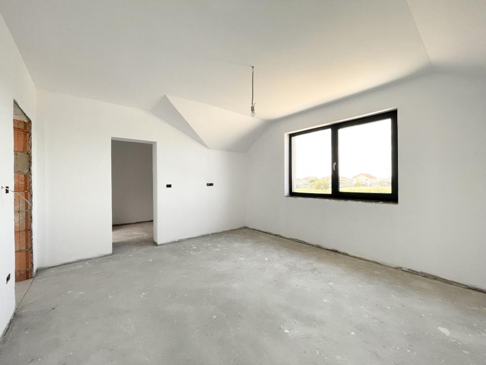 Duplex 4 camere, 132 mp utili - Mosnita Noua