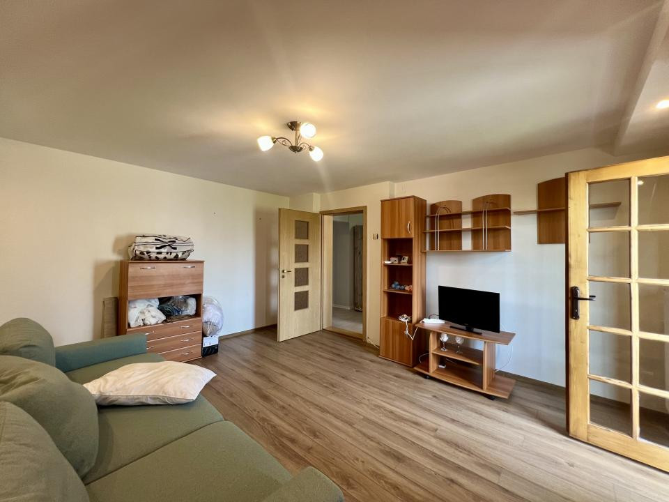  Apartment cu 3 camere, 73 mp utili, decomandat - zona Bucovina