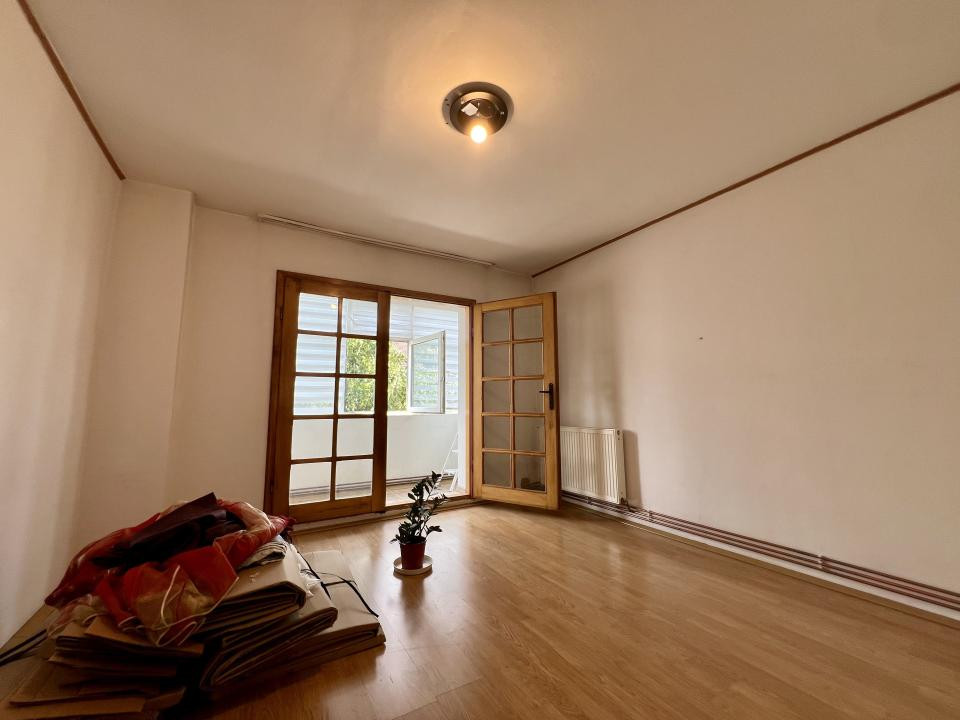  Apartment cu 3 camere, 73 mp utili, decomandat - zona Bucovina