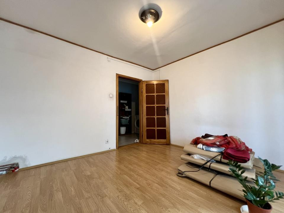  Apartment cu 3 camere, 73 mp utili, decomandat - zona Bucovina