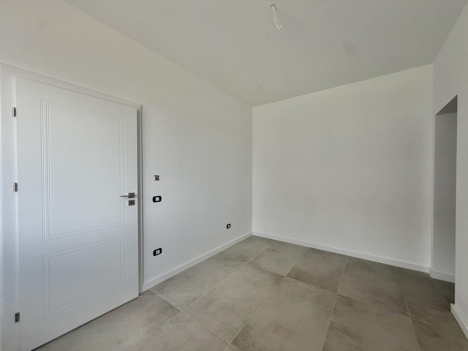 Duplex, despartit prin camera tehnica, 4 camere, 111mp utili in Giroc 