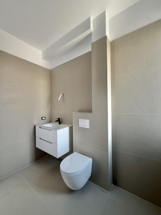 Duplex 4 camere, parter+etaj, 104mp utili, 270mp teren in Giroc 