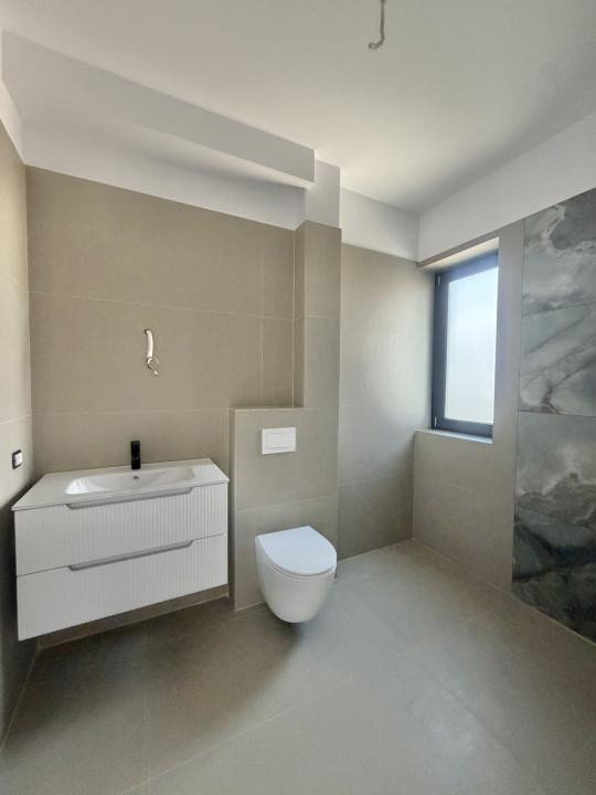 Duplex 4 camere, parter+etaj, 104mp utili, 270mp teren in Giroc 