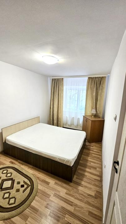 DE INCHIRIAT - Apartament 2 camere, parter - Simion Barnutiu 