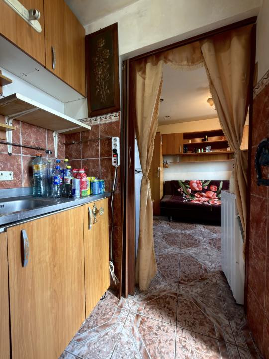 Garsoniera, etaj 3, mobilara si utilat, zona Steaua 