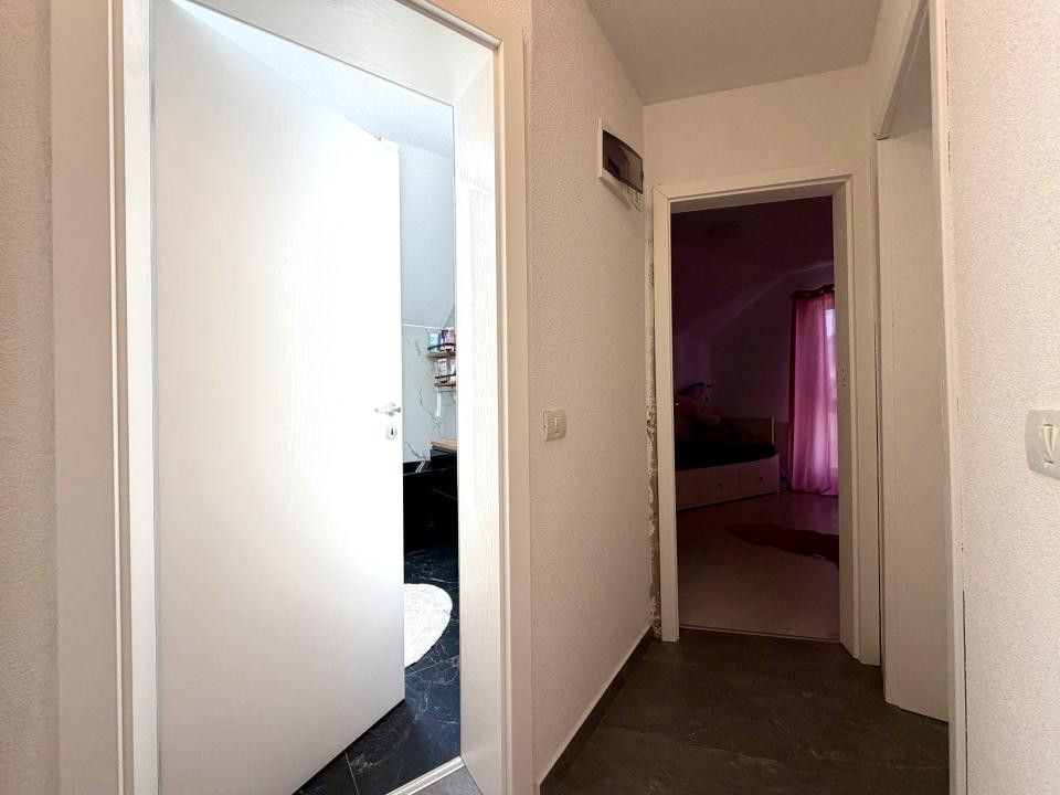 Duplex 3 camere, 61 mp utili, mobilat/utilat - Sanandrei