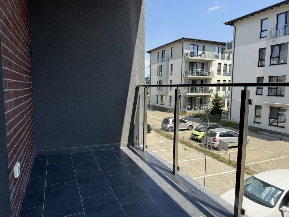 Apartament 2 camere, etaj 1/3, centrala, aer conditionat- Zona Hotel IQ- Giroc