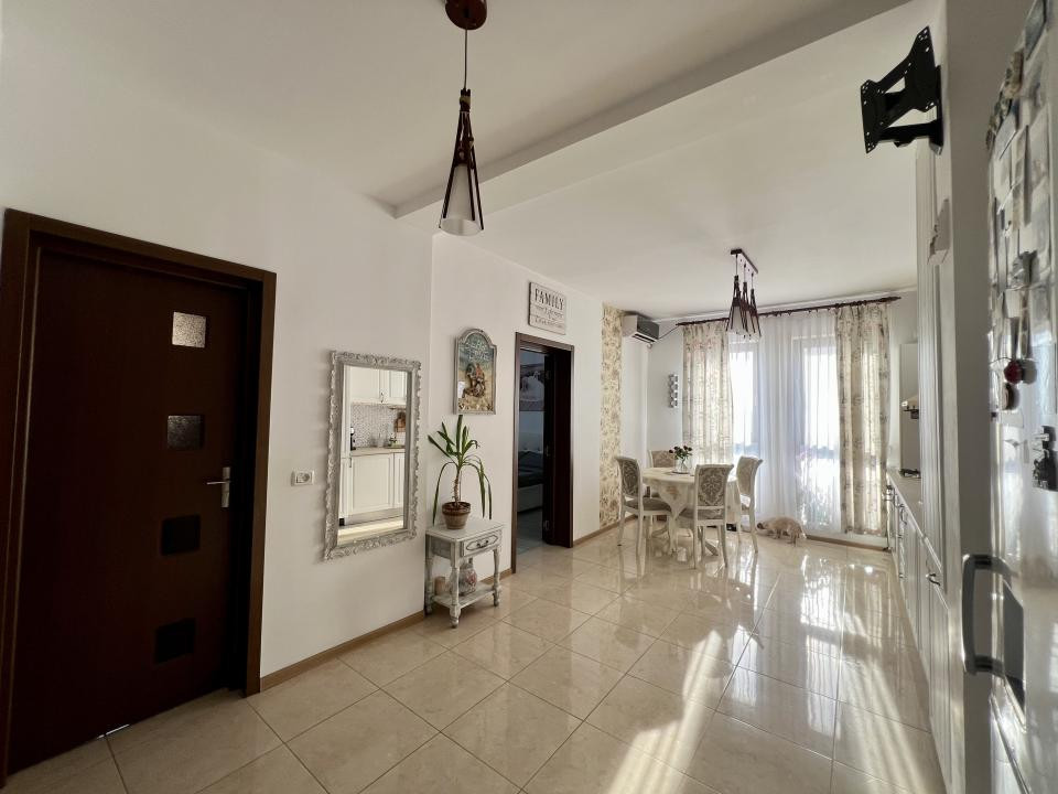  Apartment cu 2 camere, 55 mp utili, etaj 1, decomandat - Giroc