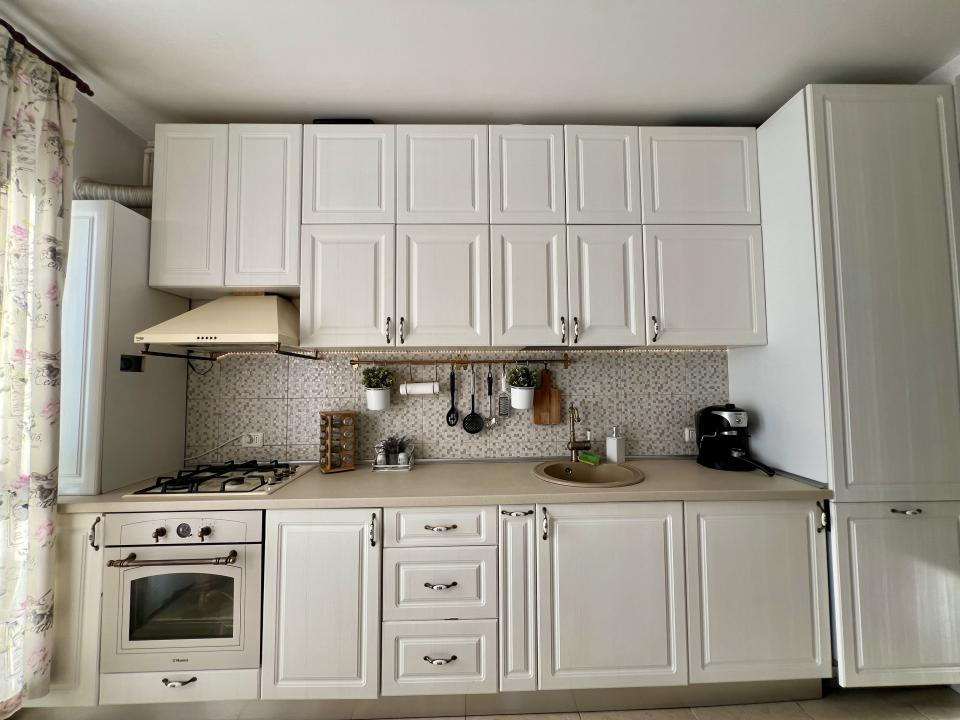  Apartment cu 2 camere, 55 mp utili, etaj 1, decomandat - Giroc