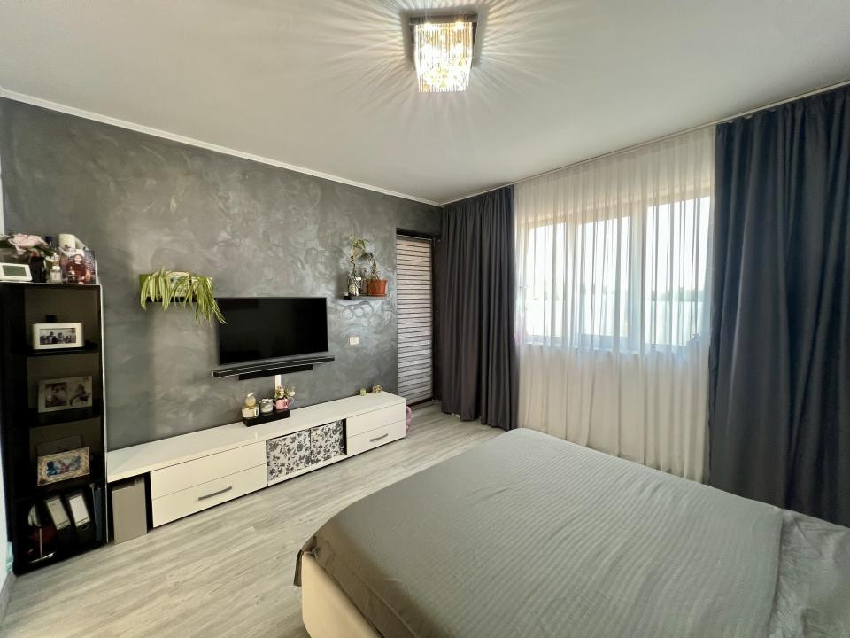  Apartment cu 2 camere, 55 mp utili, etaj 1, decomandat - Giroc