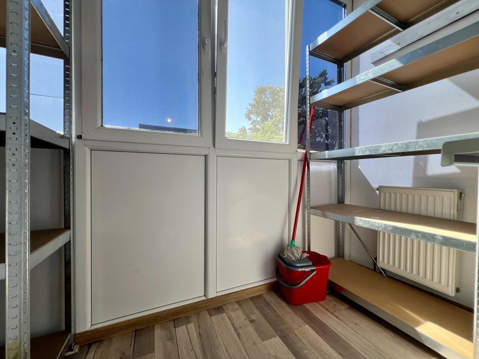  Apartment cu 3 camere, 50 mp utili, etaj 3 - zona Dambovita