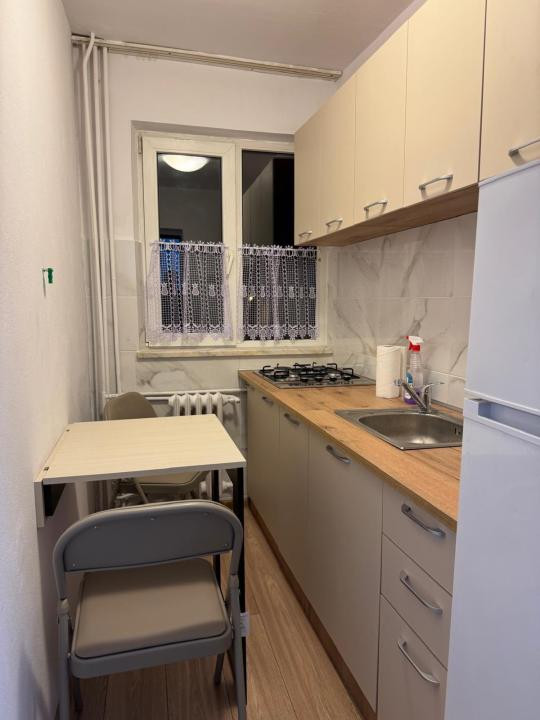 Apartament cu 2 camere, decomandat, nou renovat, 55mp - Complexul studentesc 