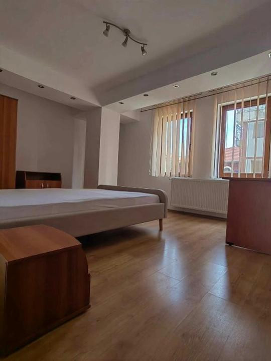 Apartament cu 2 camere, modern - zona Balcescu