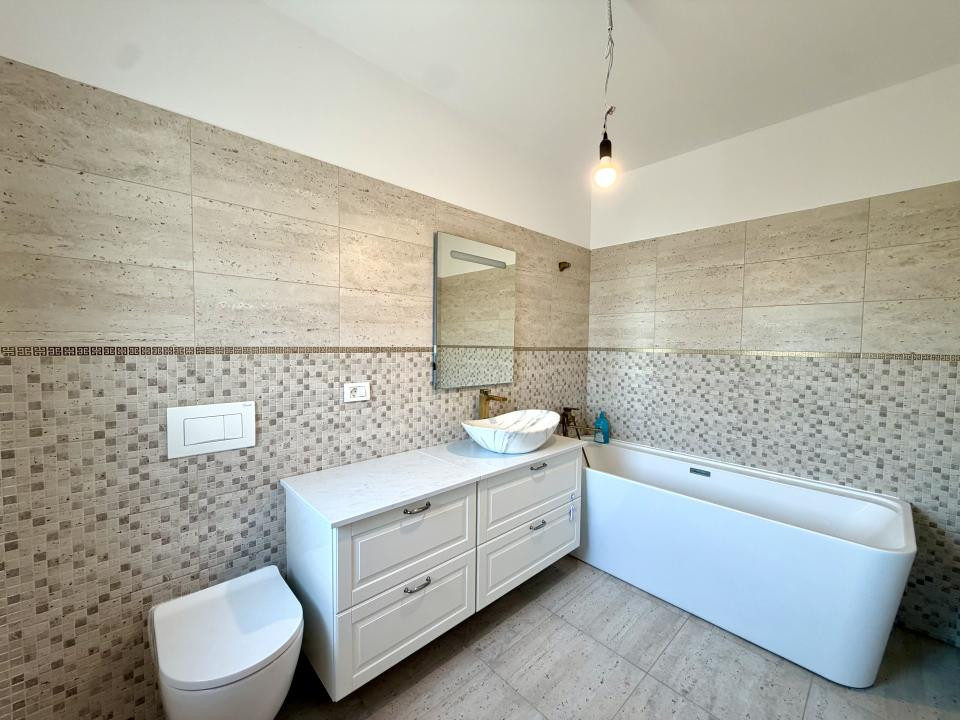 Duplex modern, 4 camere, 101 mp utili, 240 mp teren - Sanandrei
