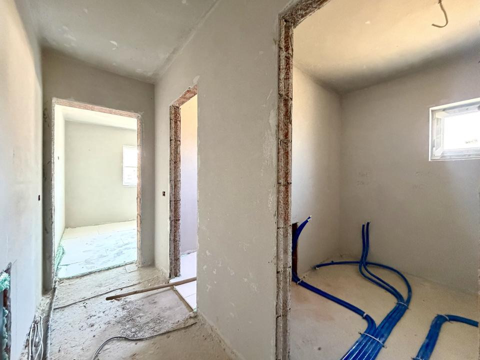 Casa individuala, 4 camere, 94 mp utili, 372 mp teren - Sanandrei