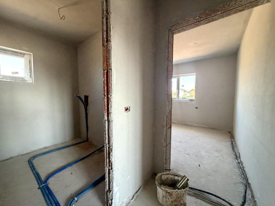 Casa individuala, 4 camere, 94 mp utili, 372 mp teren - Sanandrei