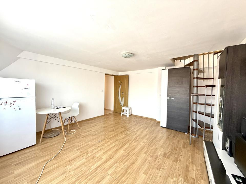 Apartament 1 camera, 32 mp utili + pod amenajat - Dambovita