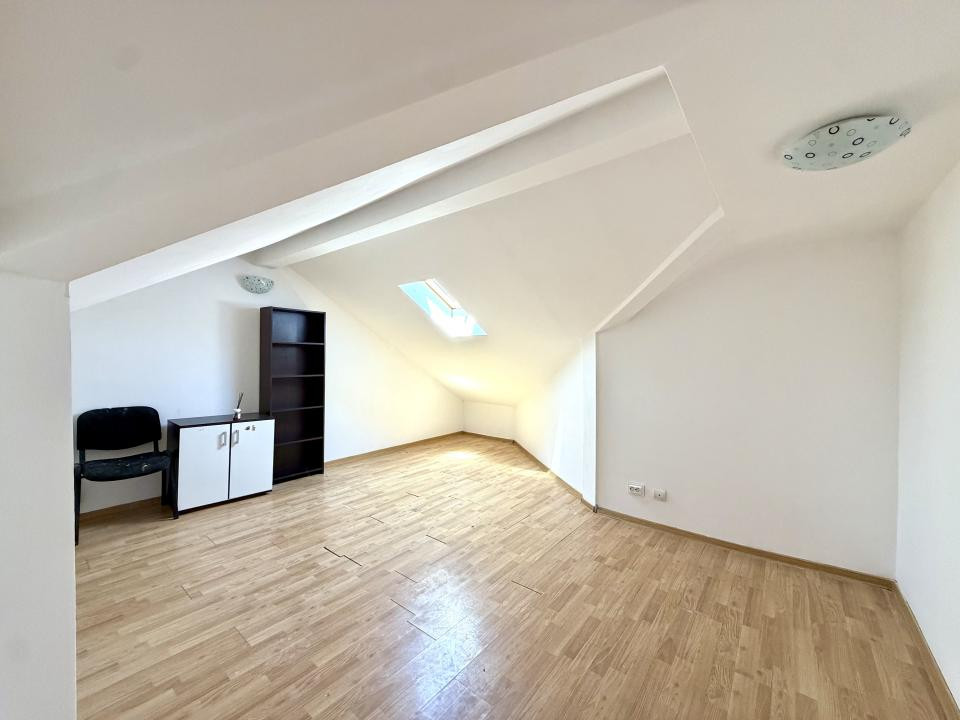 Apartament 1 camera, 32 mp utili + pod amenajat - Dambovita