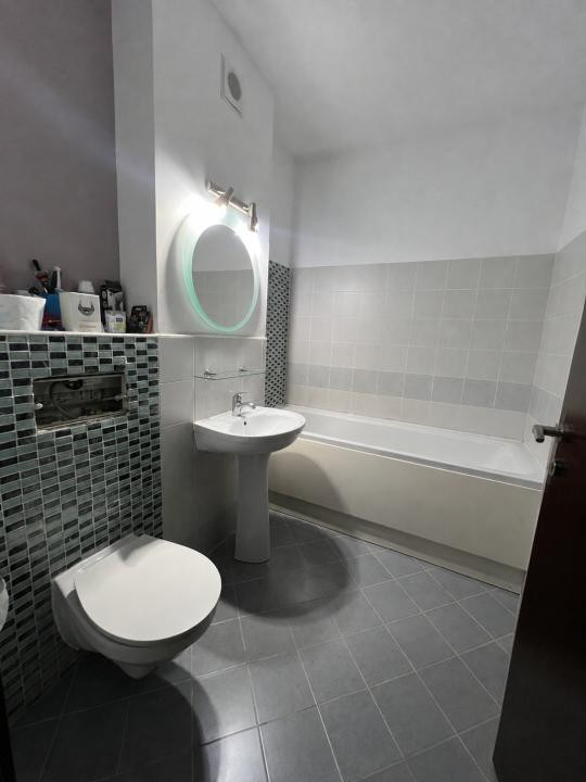 Apartament 3 camere, 74 mp, terasa 21 mp - Zona Aradului 