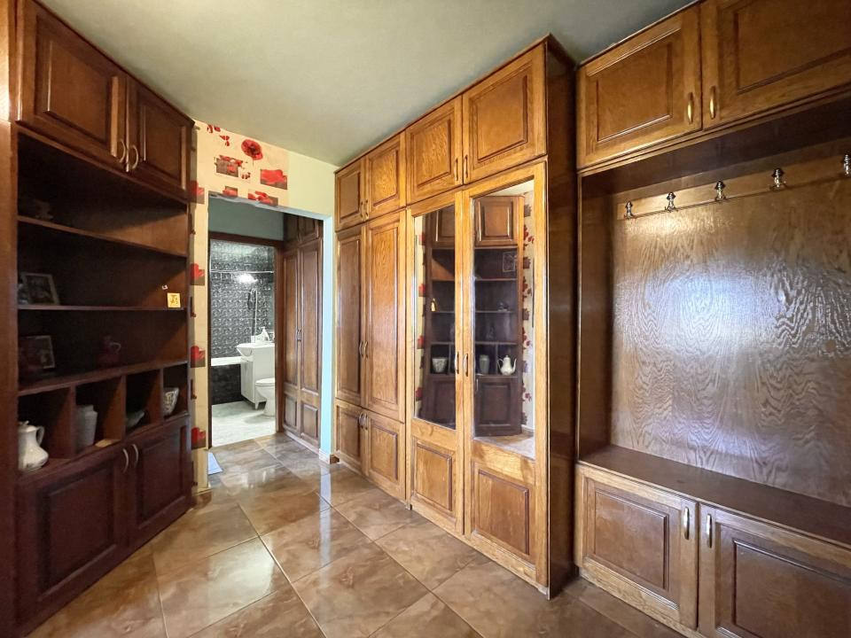 Apartament 2 camere decomandat - Girocului