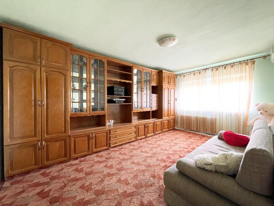 Apartament 2 camere decomandat - Girocului