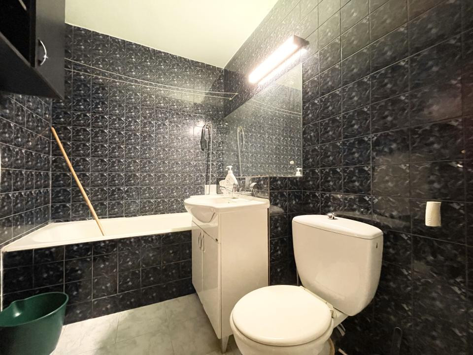 Apartament 2 camere decomandat - Girocului