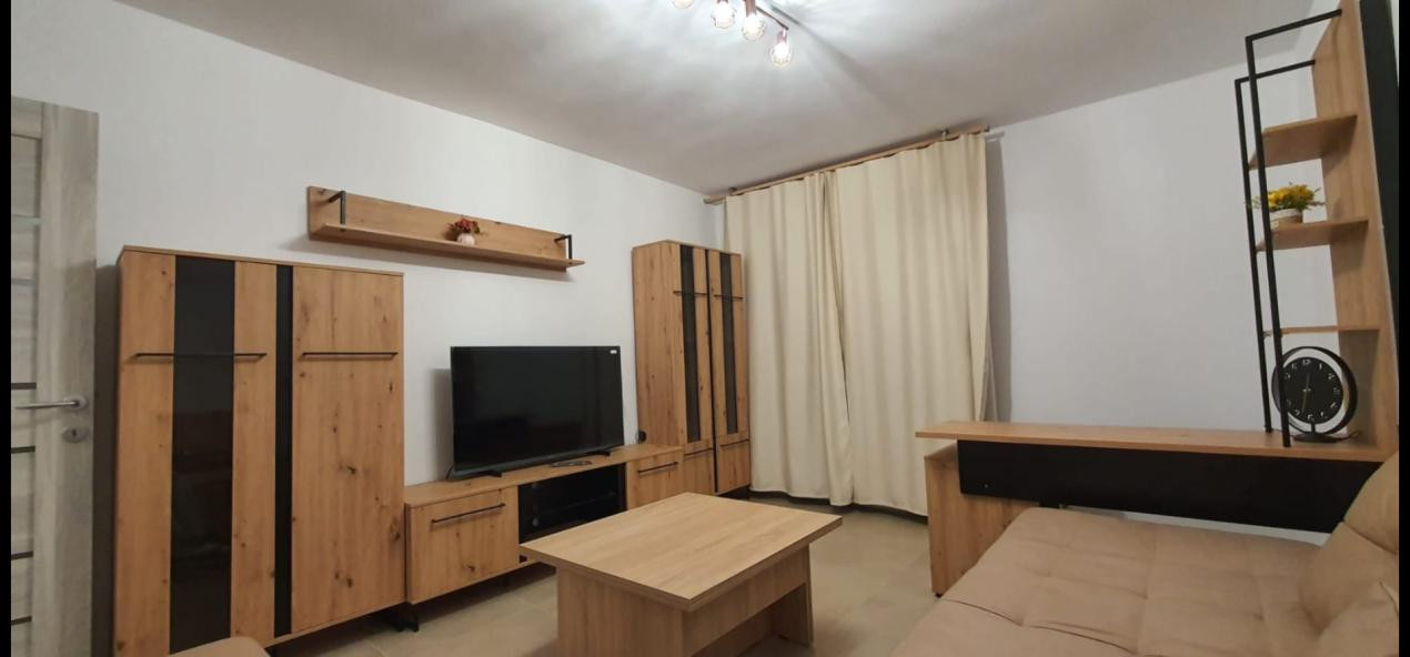  DE INCHIRIAT - Apartament 2 camere, etaj 4/10 - Iulius Mall