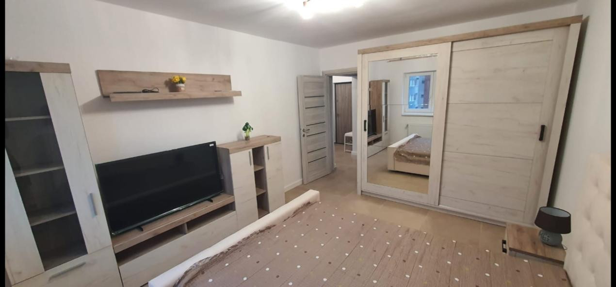  DE INCHIRIAT - Apartament 2 camere, etaj 4/10 - Iulius Mall