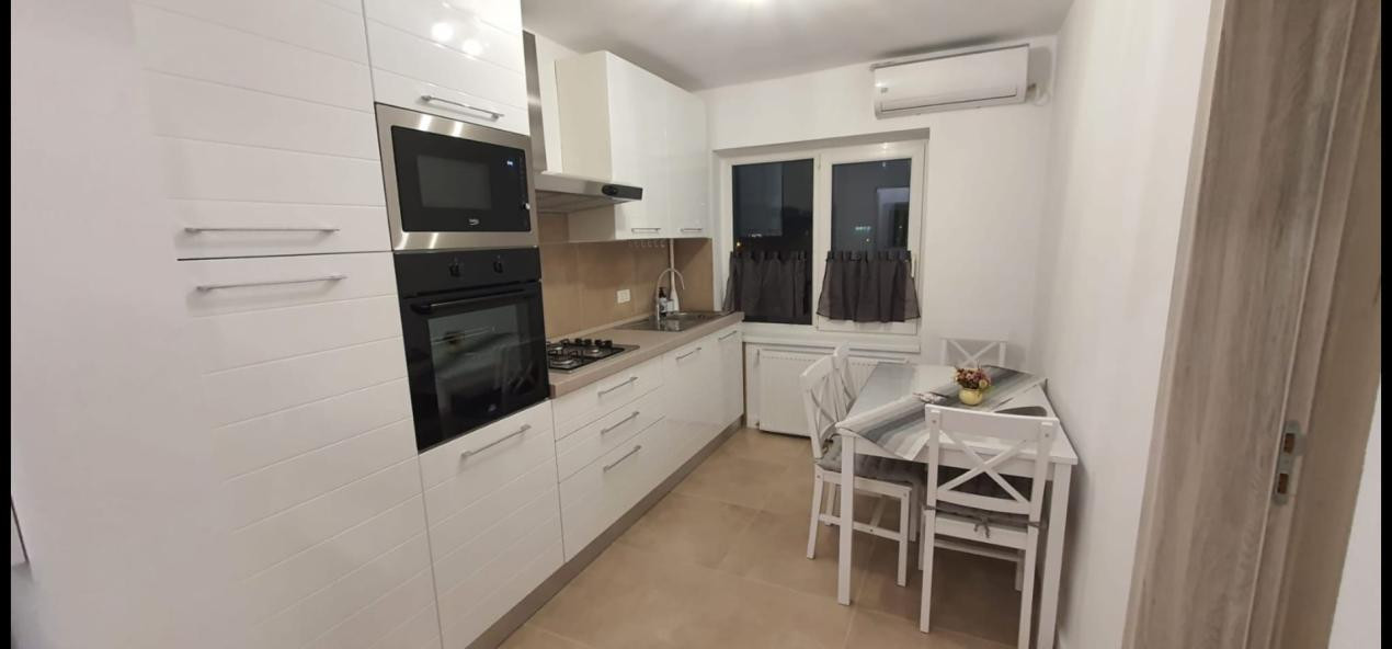  DE INCHIRIAT - Apartament 2 camere, etaj 4/10 - Iulius Mall